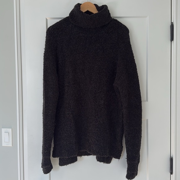 Sweaty Betty Turtleneck Sweater - Picture 2 of 14